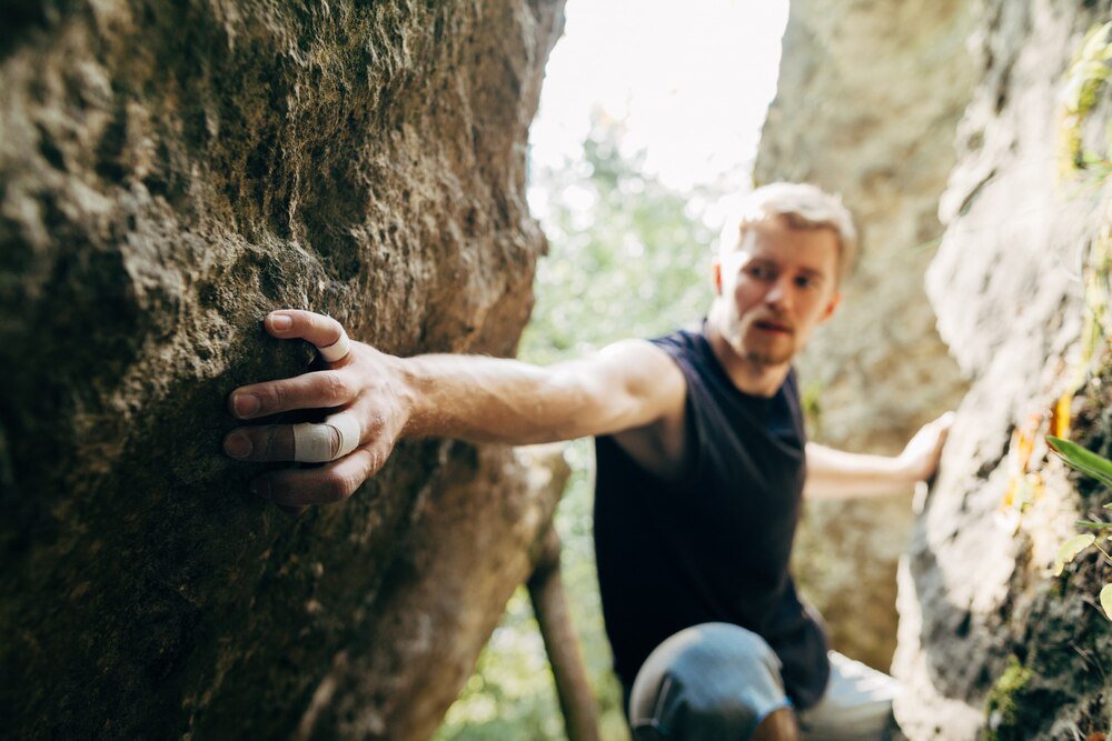 Kamień Kjeragbolten – wiszący cud natury w Norwegii